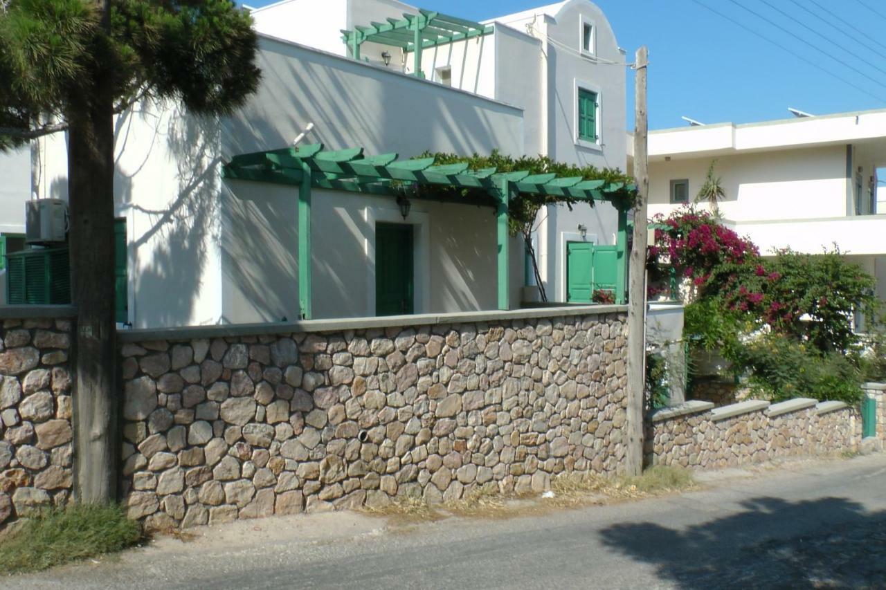 Kamári Santa Magia酒店 外观 照片